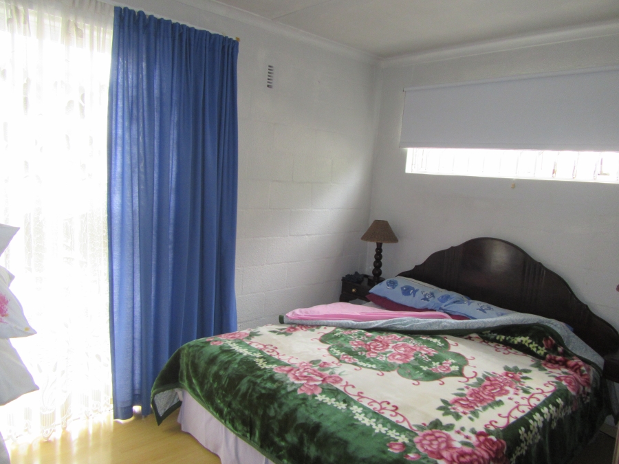 2 Bedroom Property for Sale in Rocklands Western Cape